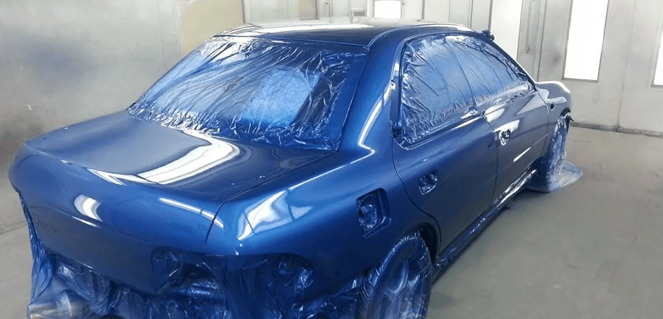 blue car | <strong>Closed Door Respray: Solutions to Your Auto Body Painting Needs</strong> | GIASR